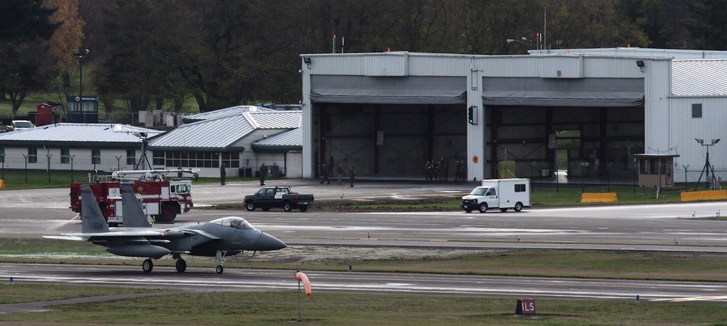 Portland Afb How This F-117 Ended Up Nesting With An F-15 Alert Jet At Portland Air ...