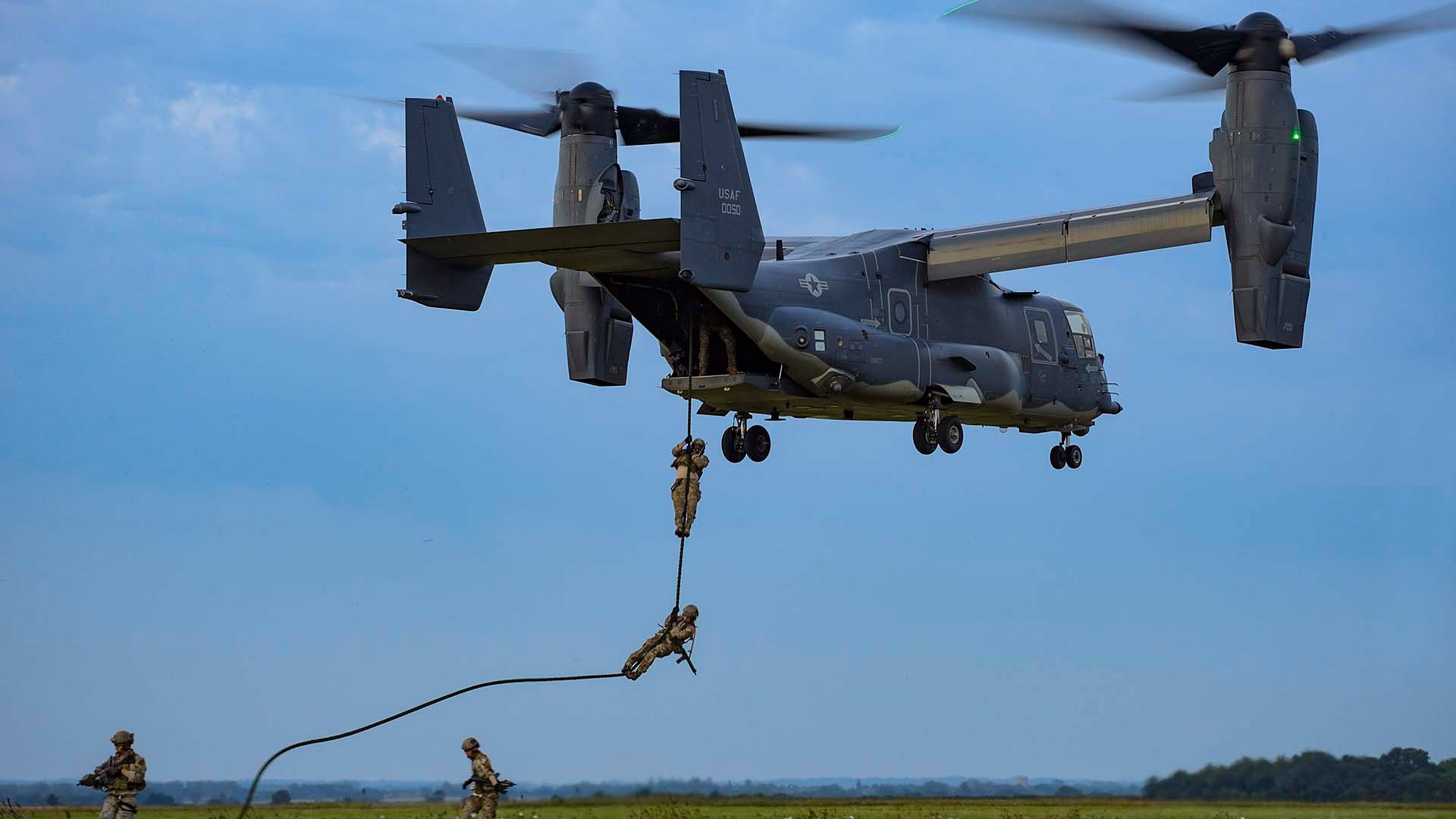 America's Elite Flying Unit That Made The Recent Long-Range Hostage ...
