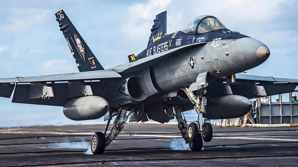 海军F/A-18“老大黄蜂”战斗机已在美国航母上完成了最后一次巡航。