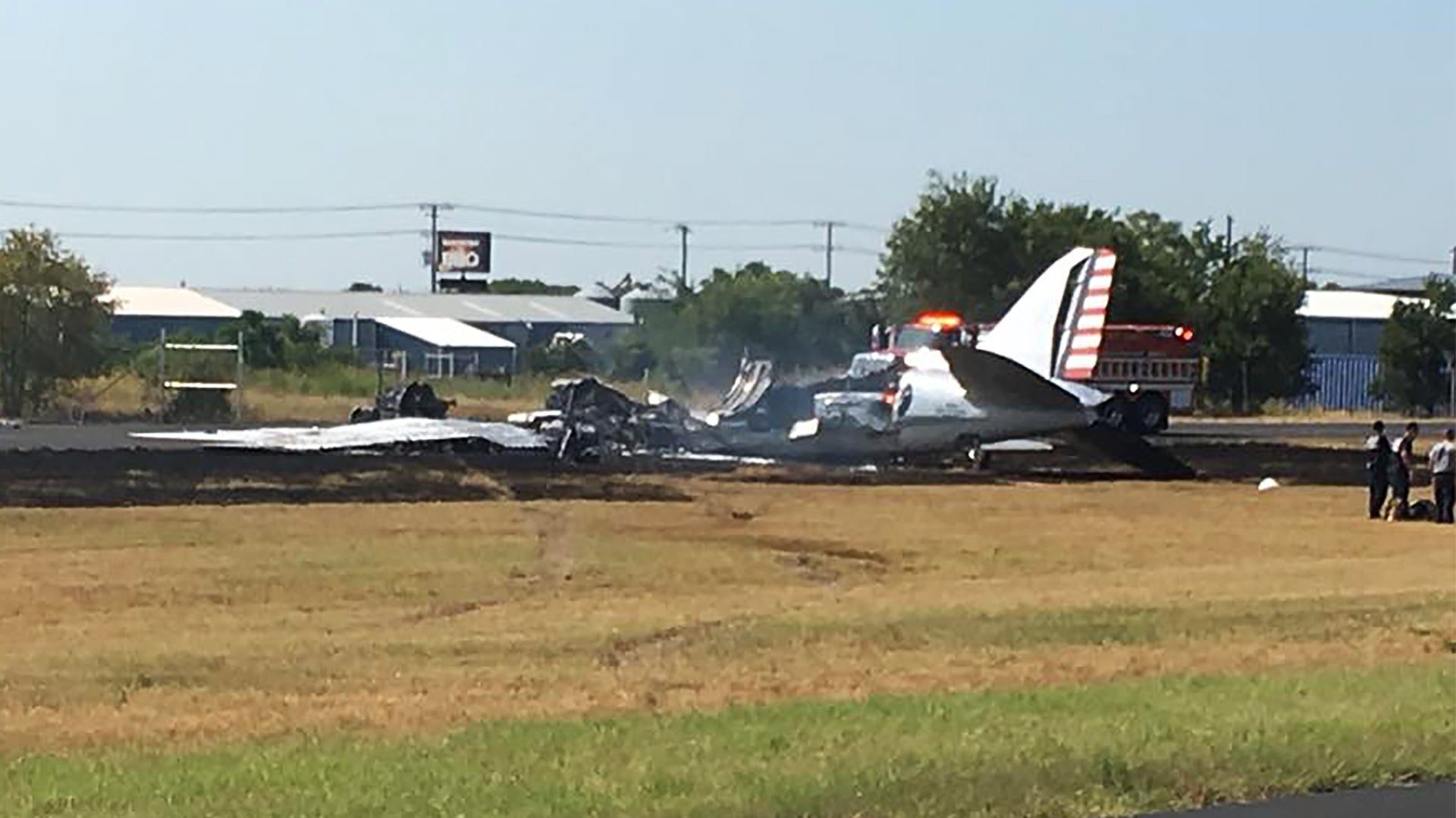 Two Vintage Warbirds Crashed In Separate Incidents On Eve Of Oshkosh ...
