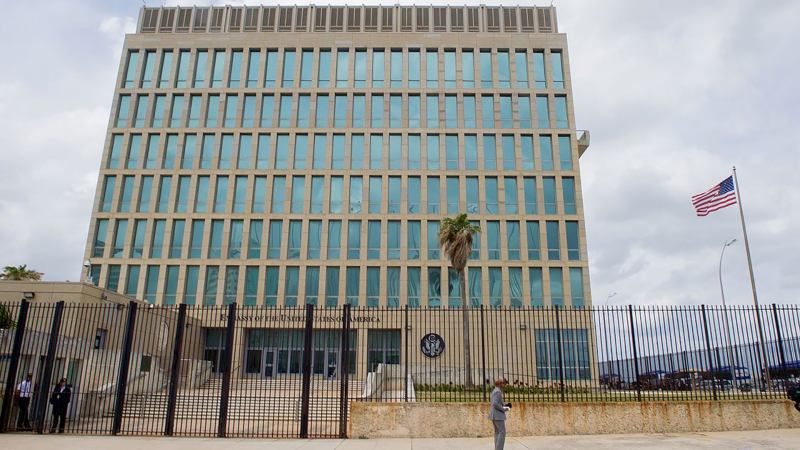 Watch This Guy Go Up To The Mysteriously Evacuated Sunspot Observatory And Walk All Around