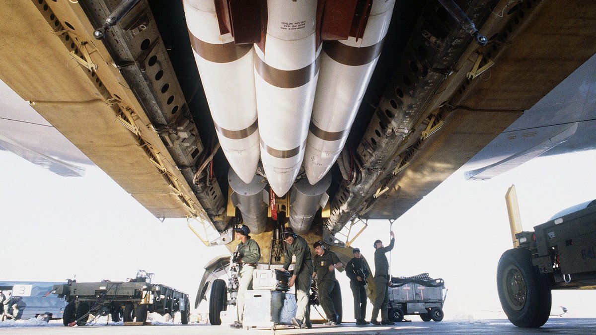 B-52轰炸机如果装备这些导弹，就能突破苏联的防空系统。