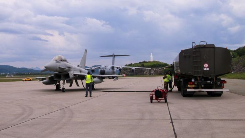 Arctic Pit Stop A First For British Typhoon Fighter Jets