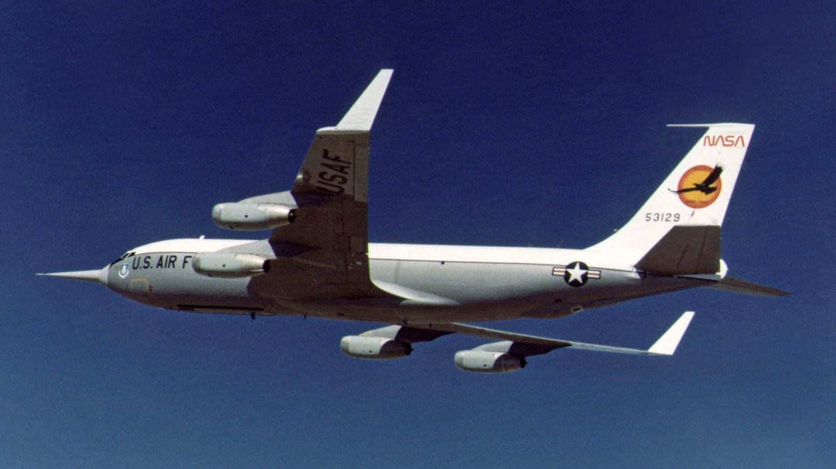40年前，空军决定不给KC-135加油机安装翼梢小翼，真是个错误。