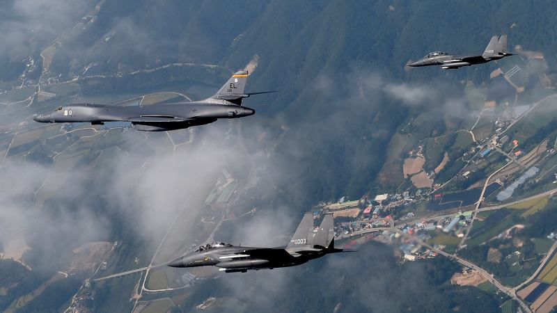 US Bombers Fly Closer to DMZ than Ever Before in Lame Attempt to Deter N. Korea